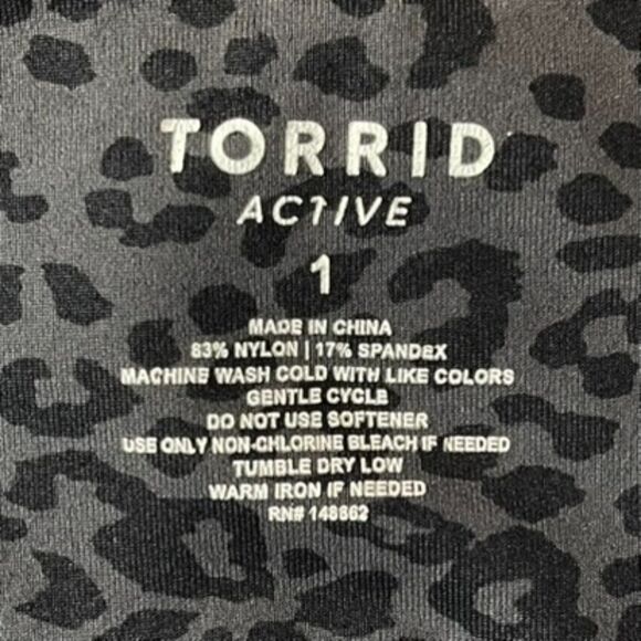 Torrid Performance Core Leopard 9" Active Bike Shorts w/ Side Pockets Size 1 1x - Picture 6 of 7